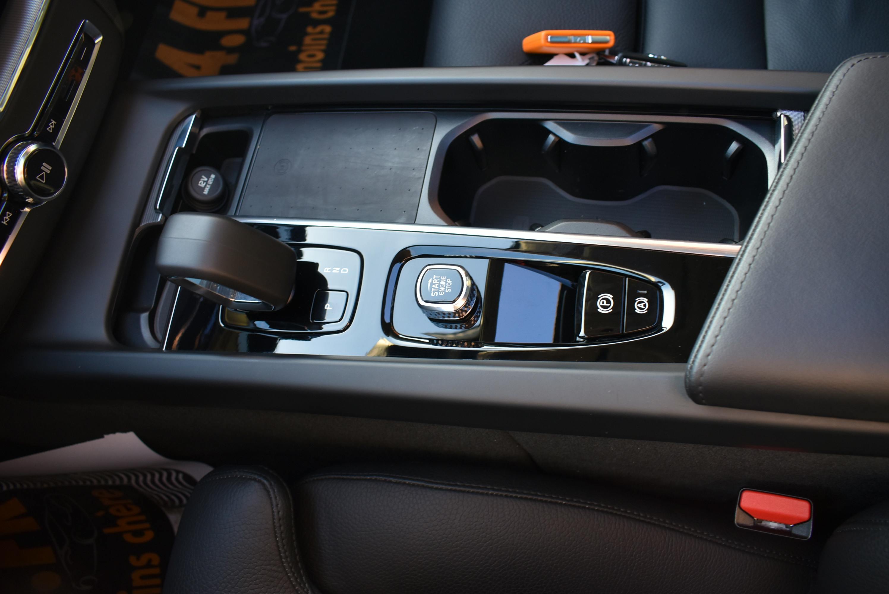 Volvo XC60  T8 AWD RECHARGE 310 + 145CH ULTIMATE STYLE CHROME GEARTRONIC occasion - Photo 14