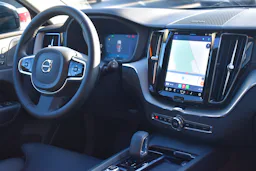 Volvo XC60  T8 Recharge AWD 310 ch + 145 ch Geartronic 8 Ultimate Style Chrome occasion - Photo 6