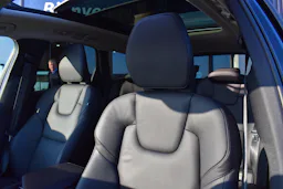 Volvo XC60  T8 Recharge AWD 310 ch + 145 ch Geartronic 8 Ultimate Style Chrome occasion - Photo 15