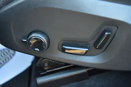 Volvo XC60  T8 Recharge AWD 310 ch + 145 ch Geartronic 8 Ultimate Style Chrome occasion - Photo 22