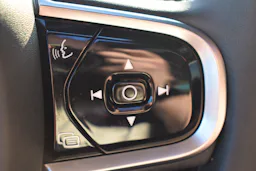 Volvo XC60 T8 Recharge AWD 310 ch + 145 ch Geartronic 8 Ultimate Style Chrome occasion - Photo 24
