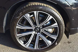 Volvo XC60  T8 Recharge AWD 310 ch + 145 ch Geartronic 8 Ultimate Style Chrome occasion - Photo 36
