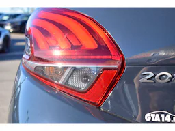 Peugeot 208 PureTech 82ch S&S BVM5 Evap Signature occasion - Photo 35