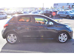 Peugeot 208  PureTech 82ch S&S BVM5 Evap Signature occasion - Photo 4