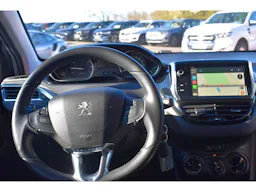 Peugeot 208 PureTech 82ch S&S BVM5 Evap Signature occasion - Photo 7