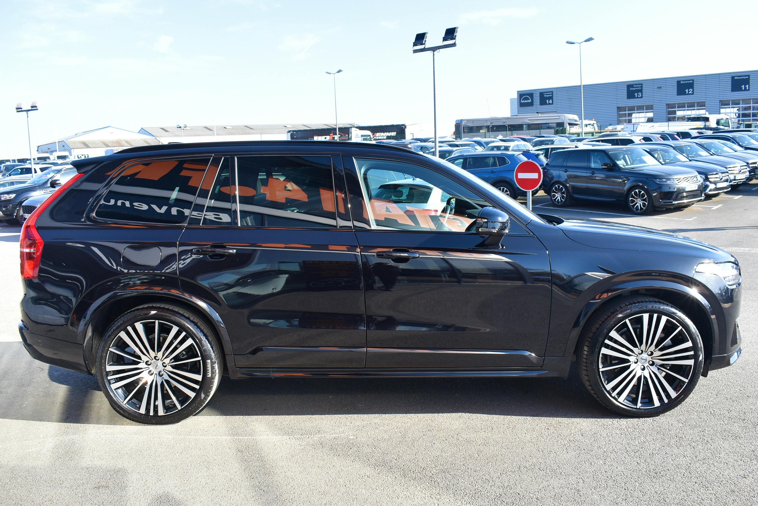 Volvo XC90  T8 AWD 303 + 87CH R-DESIGN GEARTRONIC occasion - Photo 4