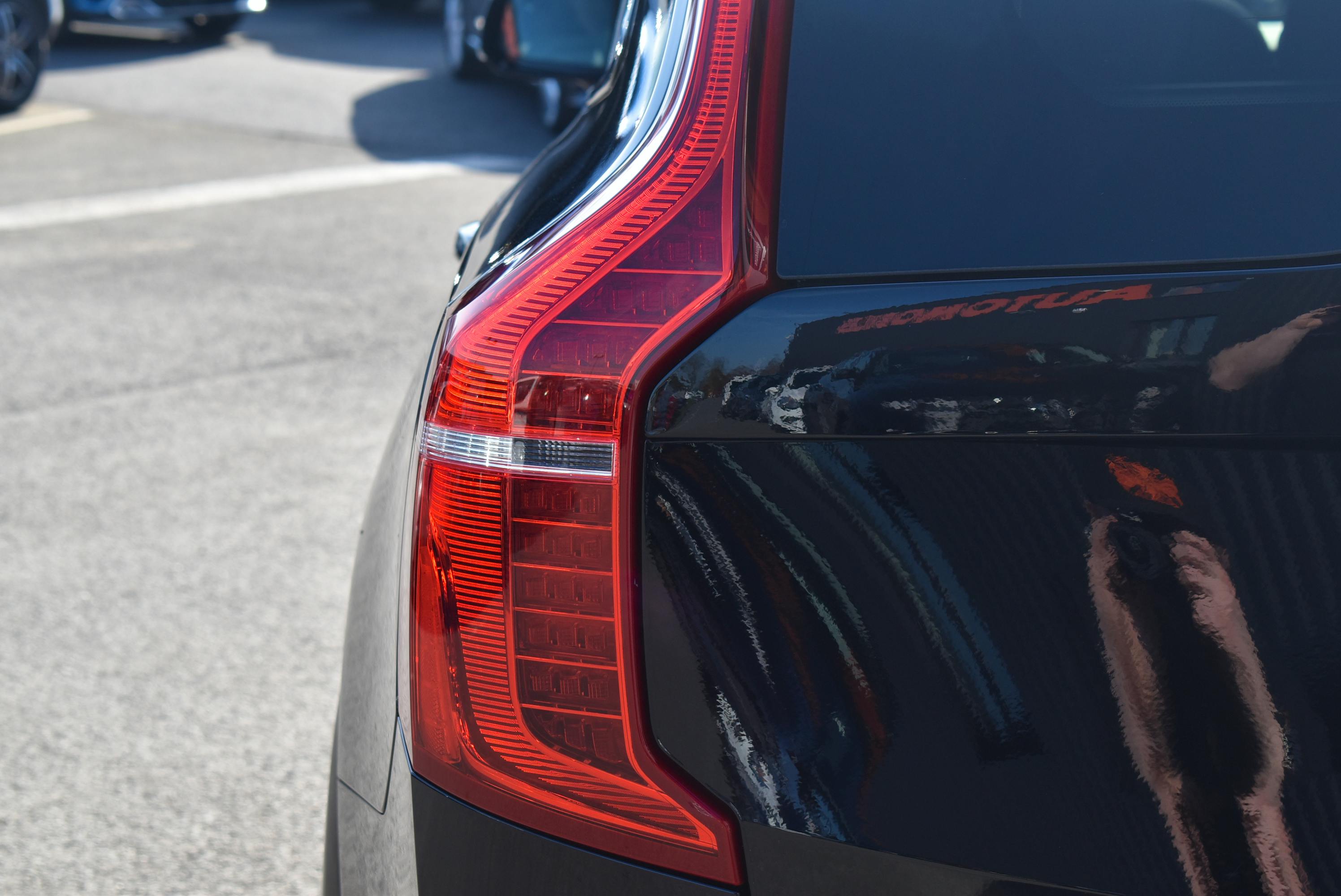 Volvo XC90  T8 AWD 303 + 87CH R-DESIGN GEARTRONIC occasion - Photo 40