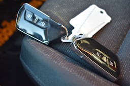 Volkswagen Golf  1.0 ETSI OPF 110CH  LIFE BUSINESS 1ST DSG7 occasion - Photo 31