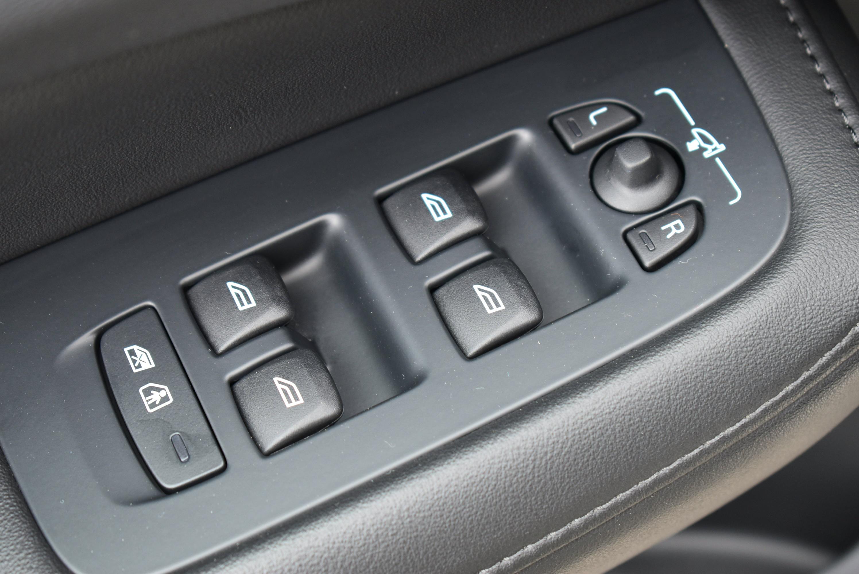 Volvo V60  B4 197CH START GEARTRONIC 8 occasion - Photo 11