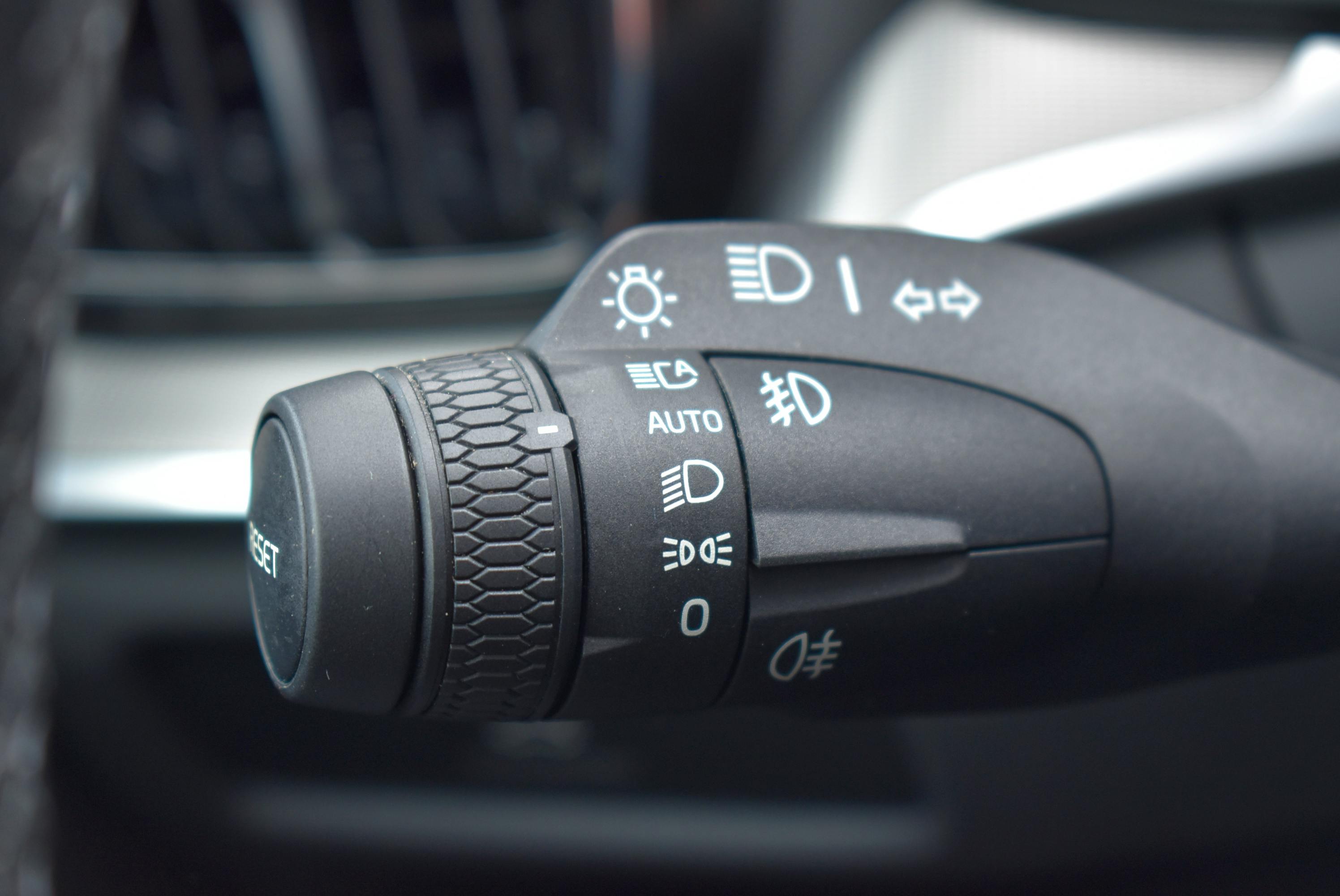 Volvo V60  B4 197CH START GEARTRONIC 8 occasion - Photo 23