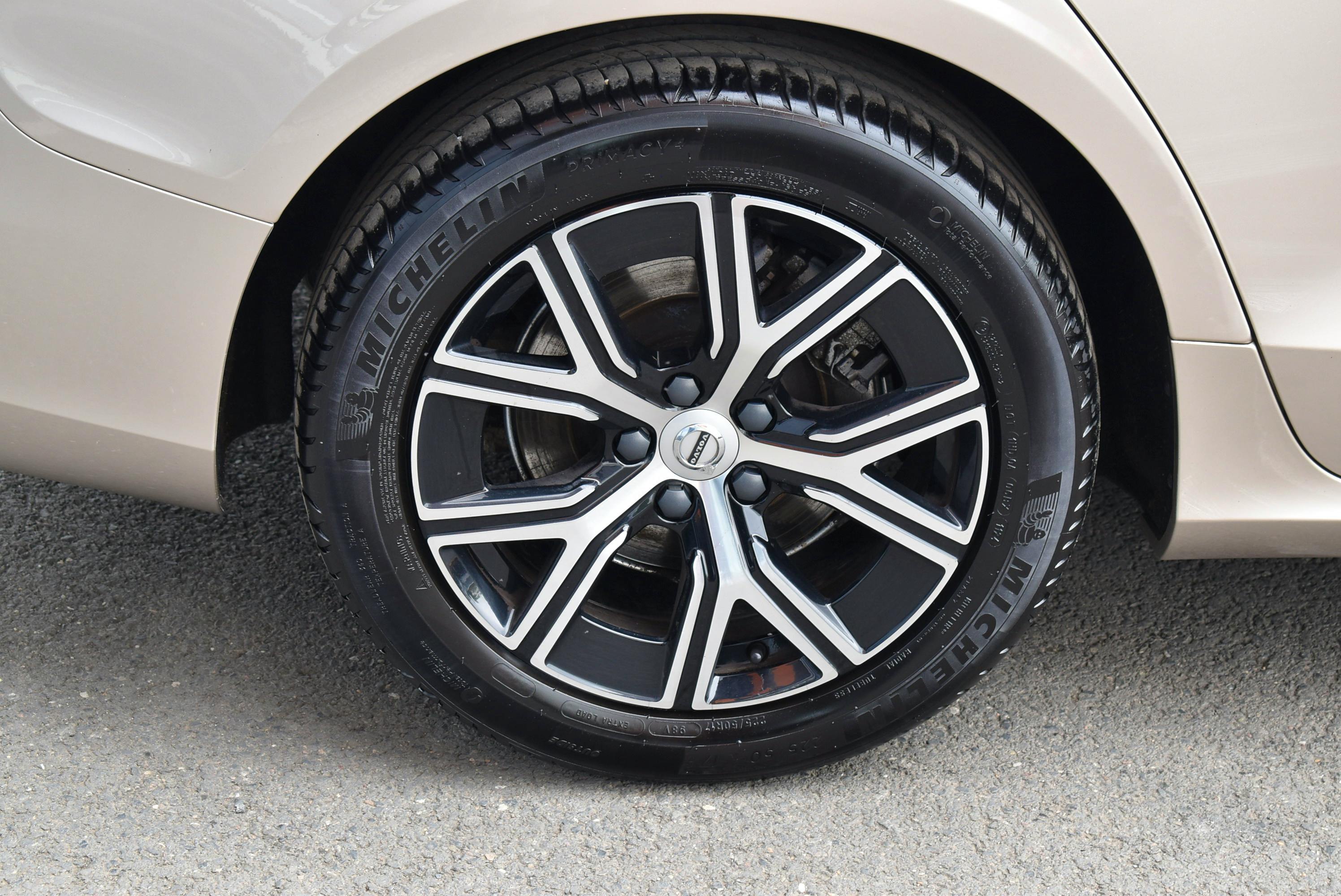Volvo V60  B4 197CH START GEARTRONIC 8 occasion - Photo 33