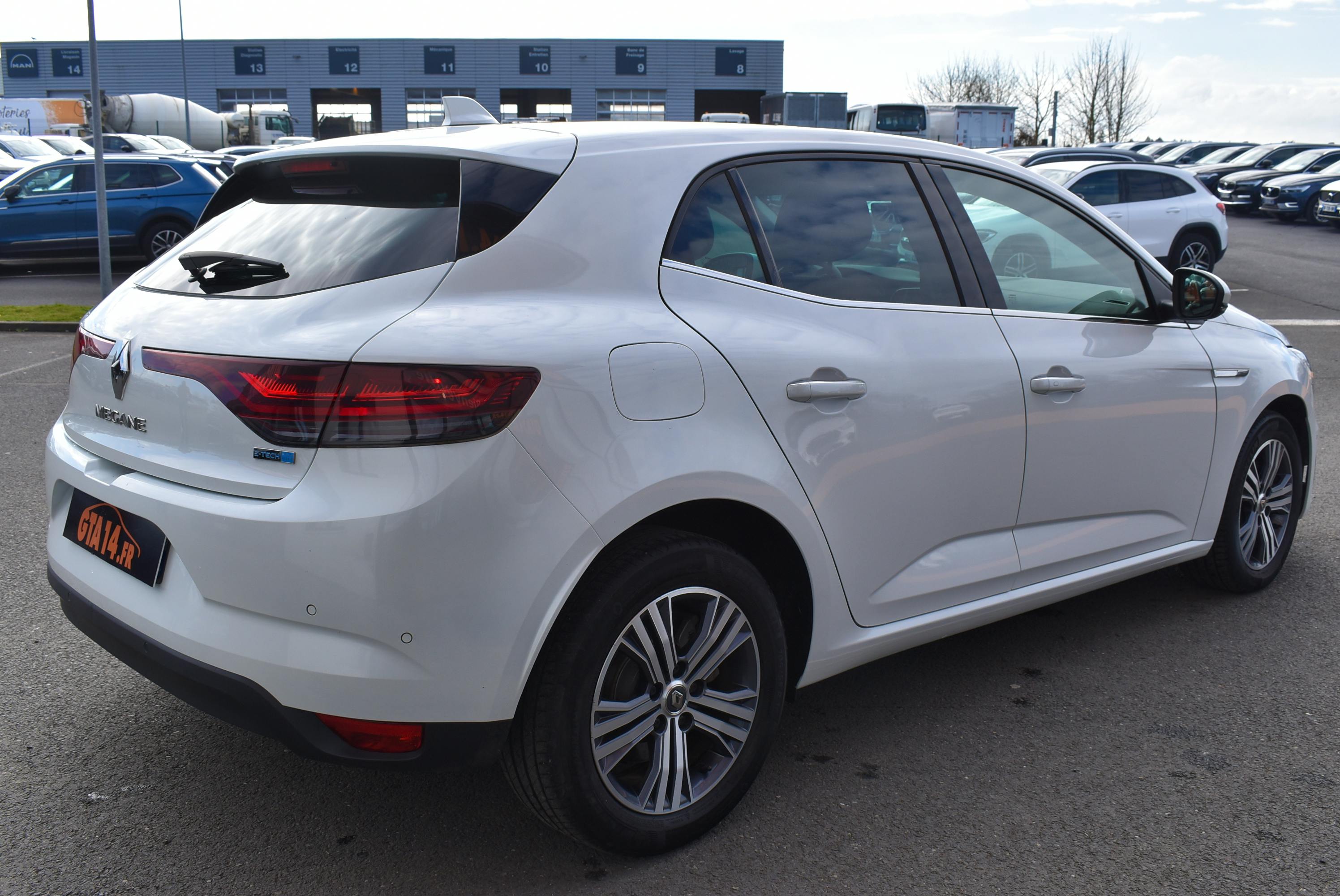 Renault Mégane  1.6 E-TECH PLUG-IN 160CH INTENS -21N occasion - Photo 2