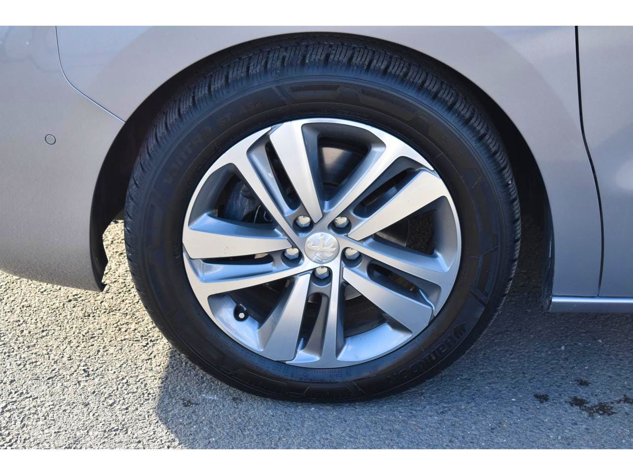 Peugeot Expert  STANDARD 2.0 BLUEHDI 180CH S&S CABINE APPROFONDIE FIXE PREMIUM EAT8 occasion - Photo 16
