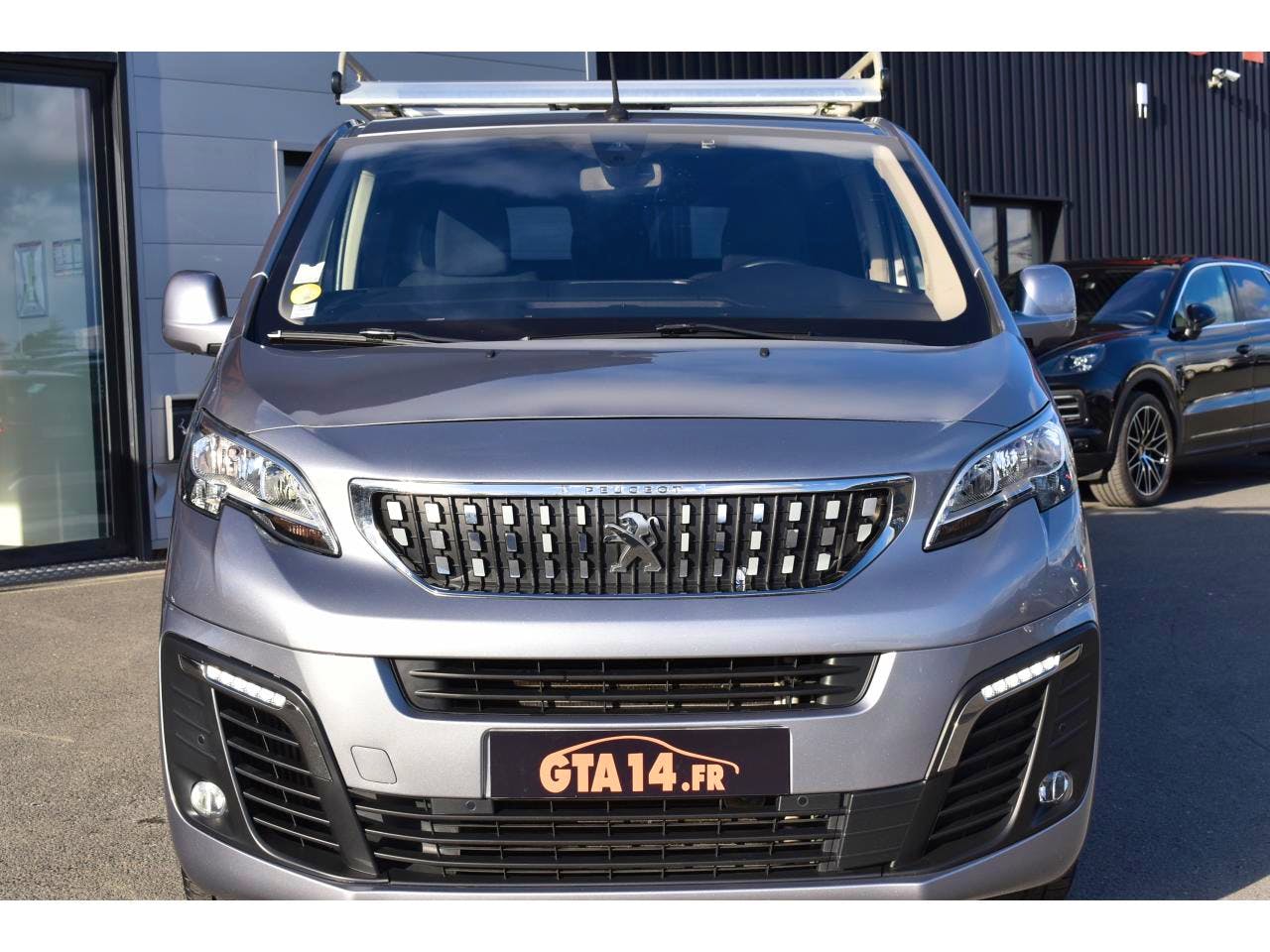 Peugeot Expert  STANDARD 2.0 BLUEHDI 180CH S&S CABINE APPROFONDIE FIXE PREMIUM EAT8 occasion - Photo 17