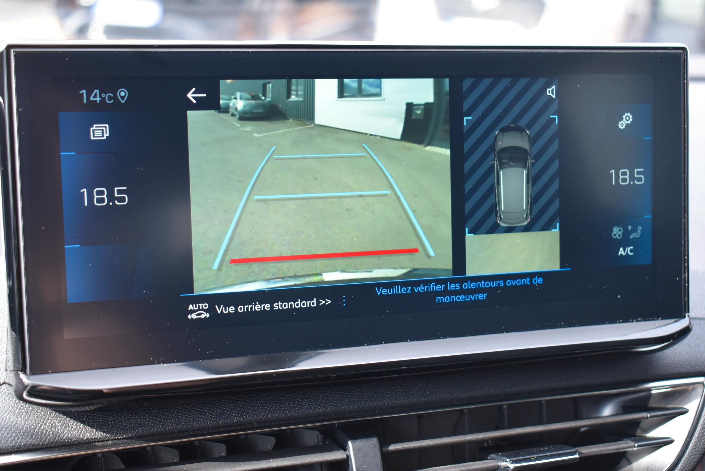 Peugeot 3008  HYBRID 136CH ALLURE PACK E-DCS6 occasion - Photo 13