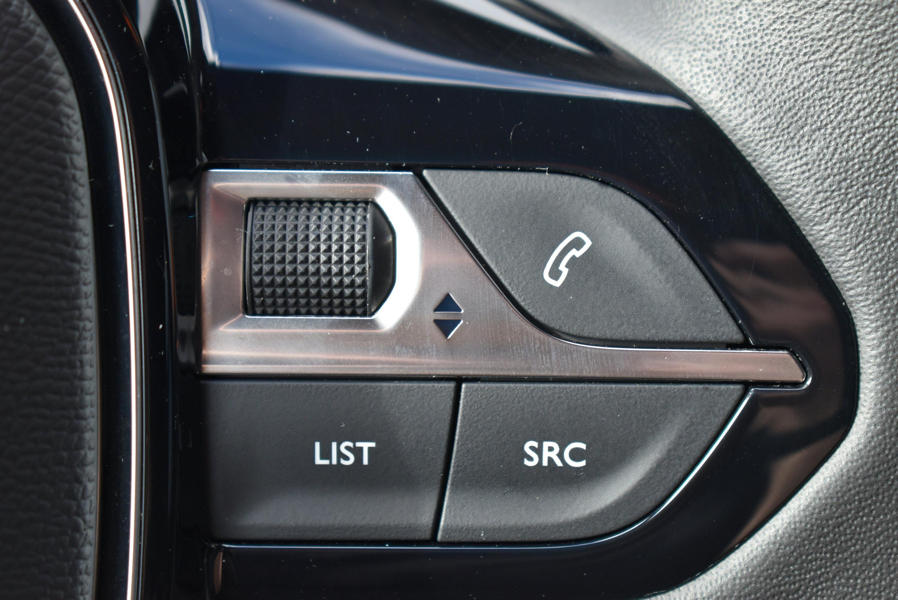 Peugeot 3008  HYBRID 136CH ALLURE PACK E-DCS6 occasion - Photo 22