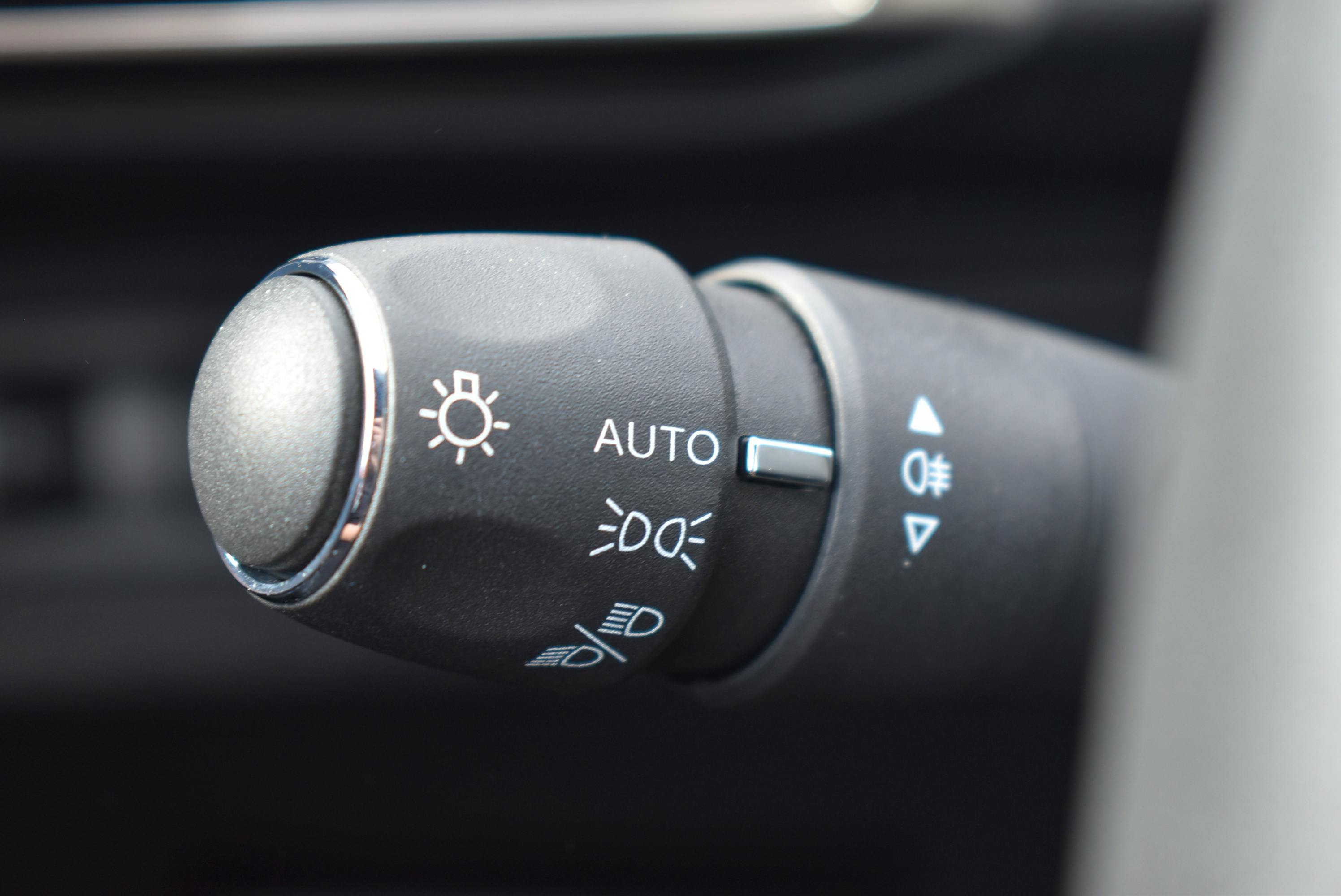 Peugeot 3008  HYBRID 136CH ALLURE PACK E-DCS6 occasion - Photo 25