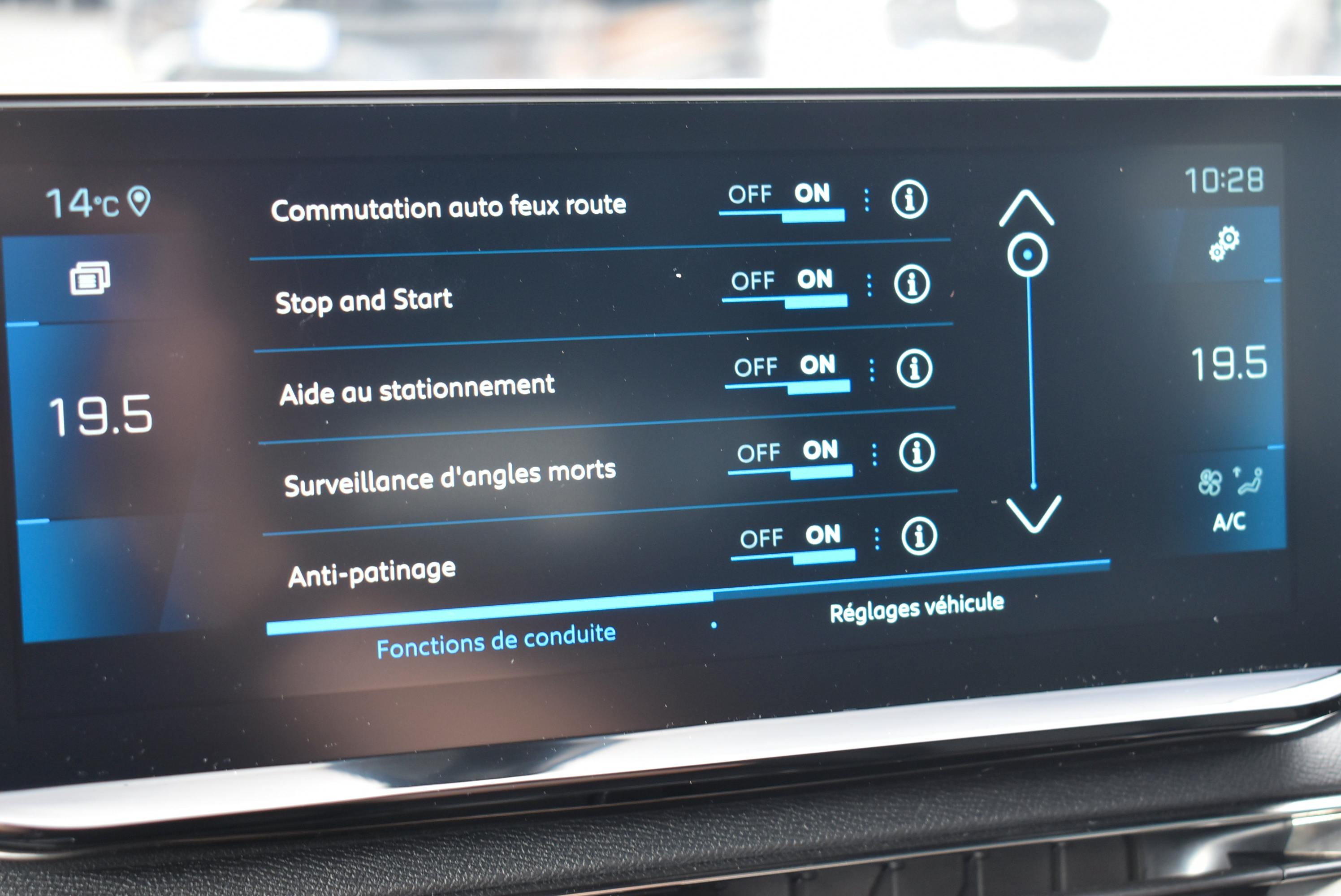 Peugeot 3008  HYBRID 136CH ALLURE PACK E-DCS6 occasion - Photo 31