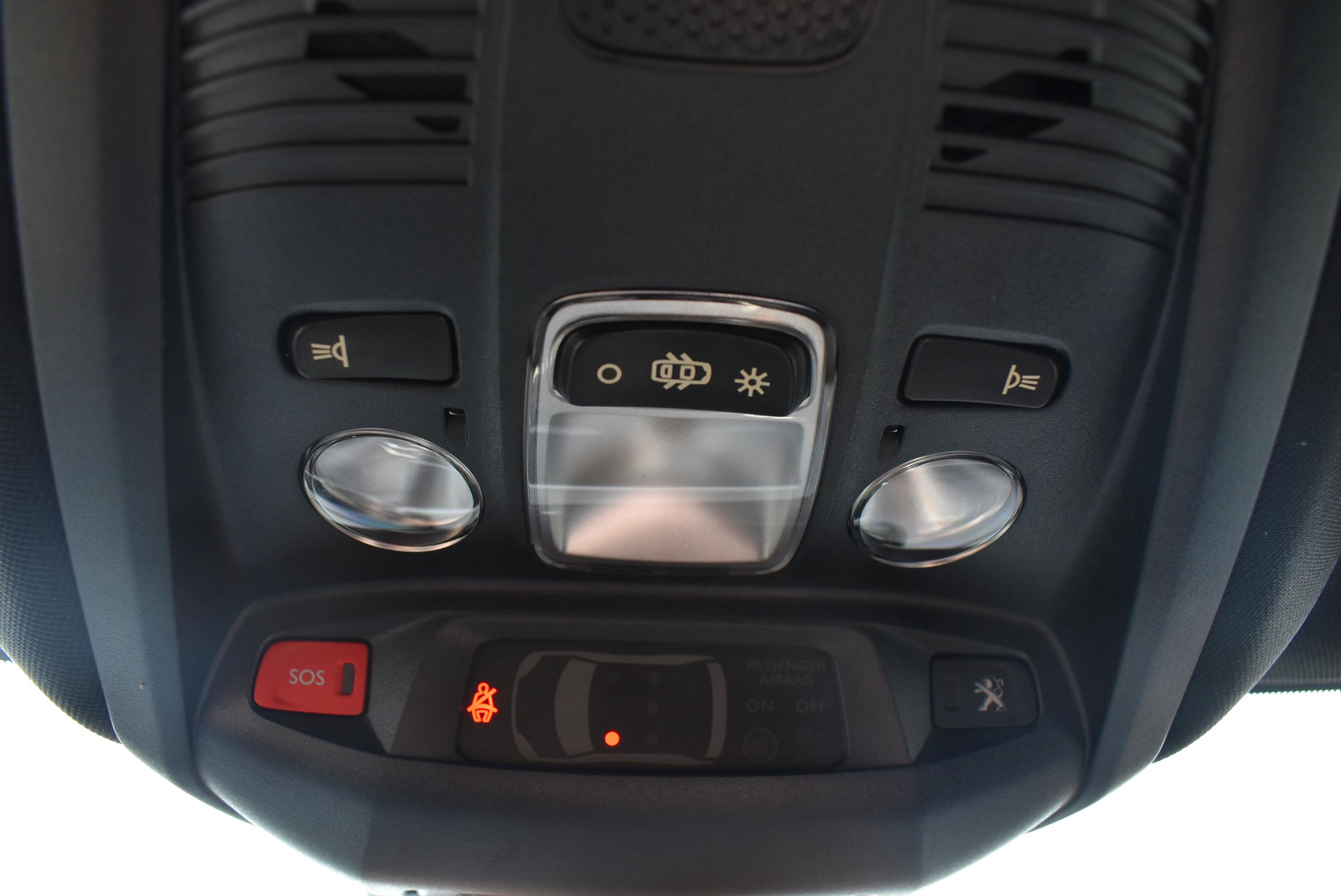 Peugeot 3008  HYBRID 136CH ALLURE PACK E-DCS6 occasion - Photo 38