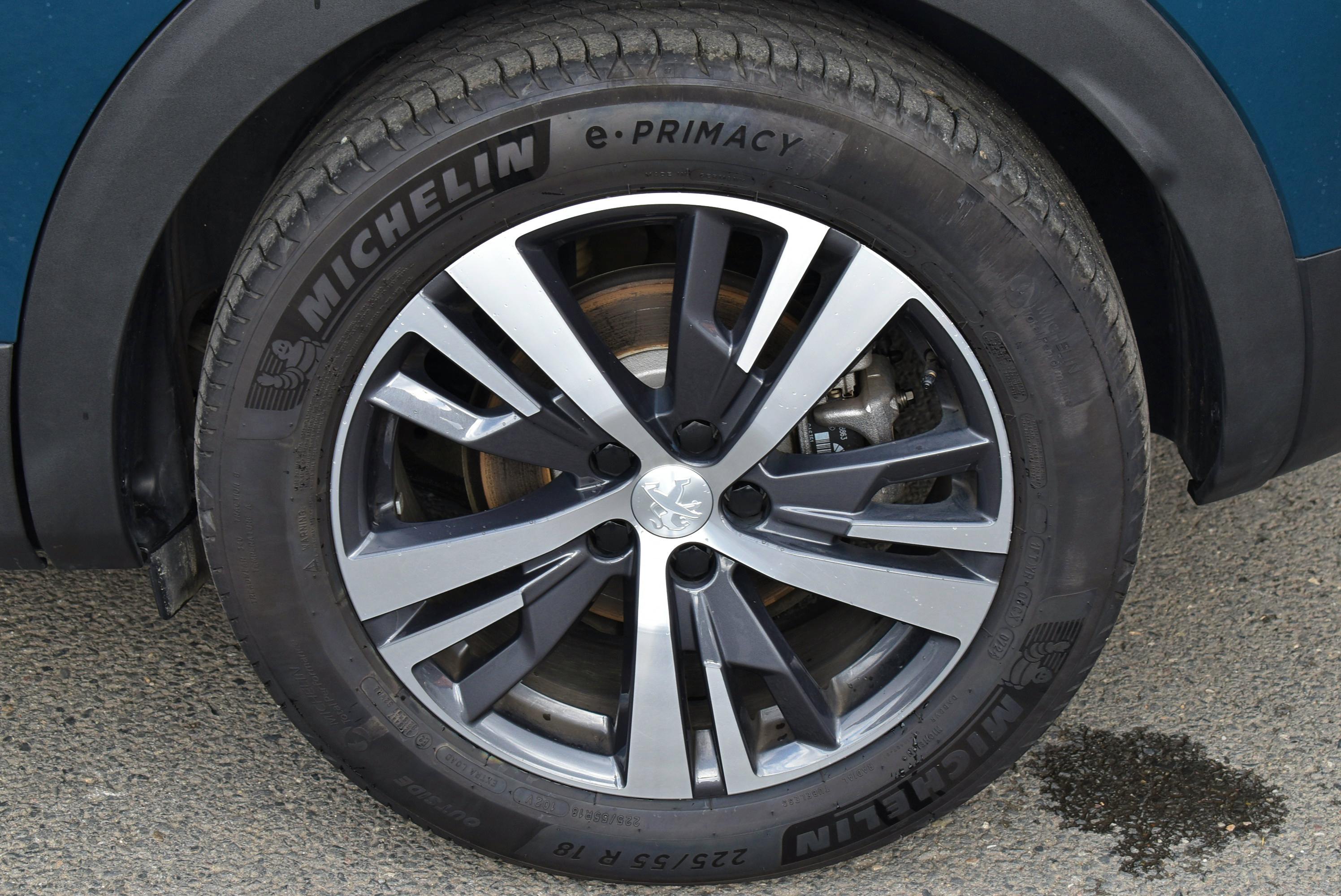 Peugeot 3008  HYBRID 136CH ALLURE PACK E-DCS6 occasion - Photo 39