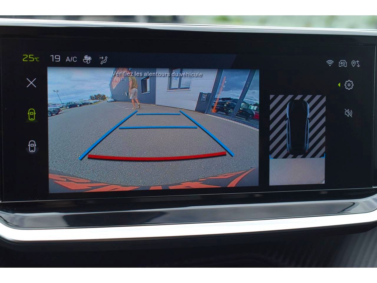 Peugeot 208  Hybrid 100 e-DCS6 Allure occasion - Photo 12