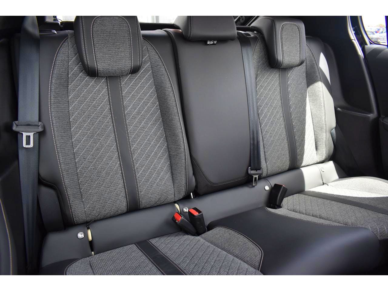Peugeot 208  Hybrid 100 e-DCS6 Allure occasion - Photo 5