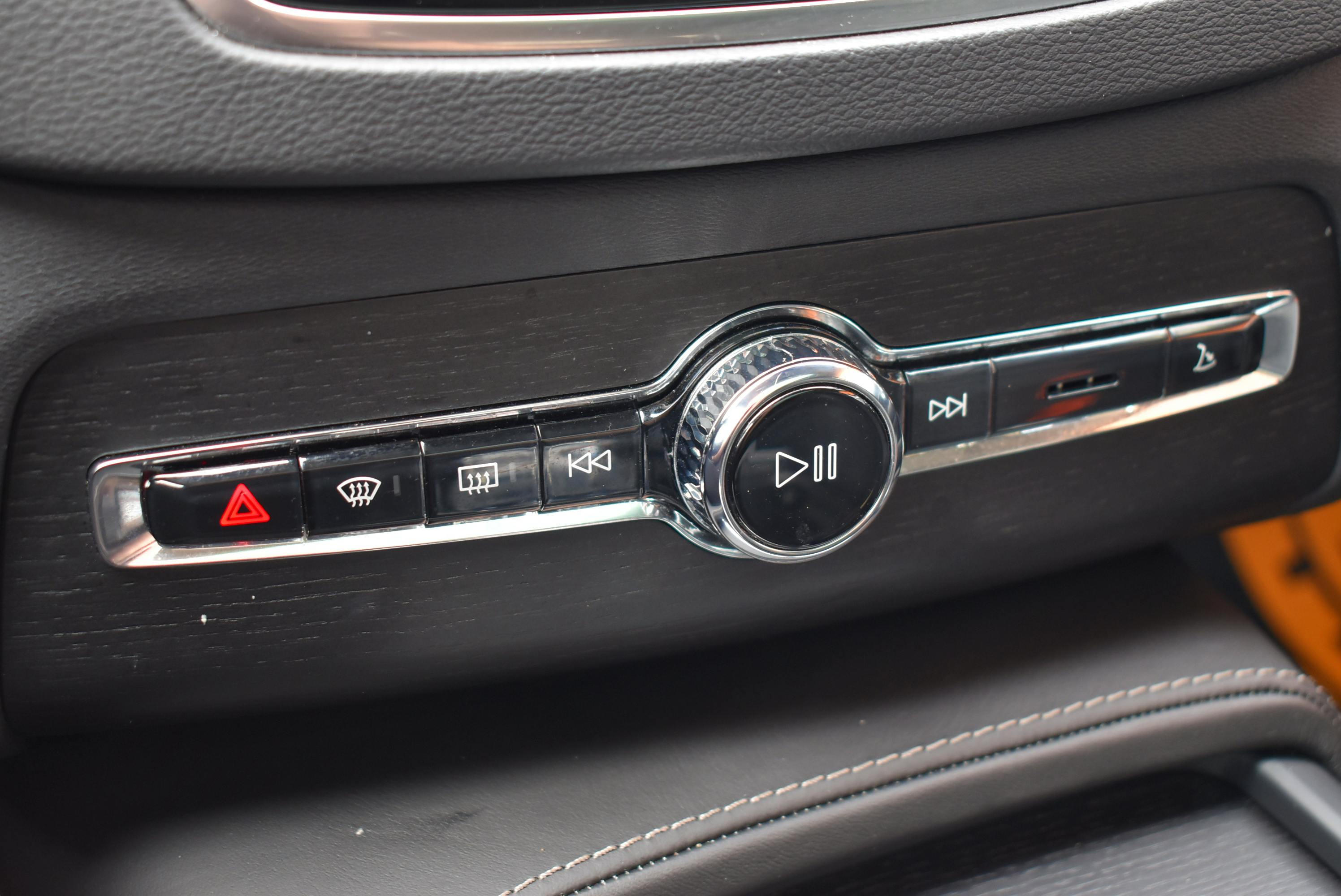 Volvo XC90  T8 TWIN ENGINE 303 + 87CH INSCRIPTION GEARTRONIC 7 PLACES 48G occasion - Photo 34