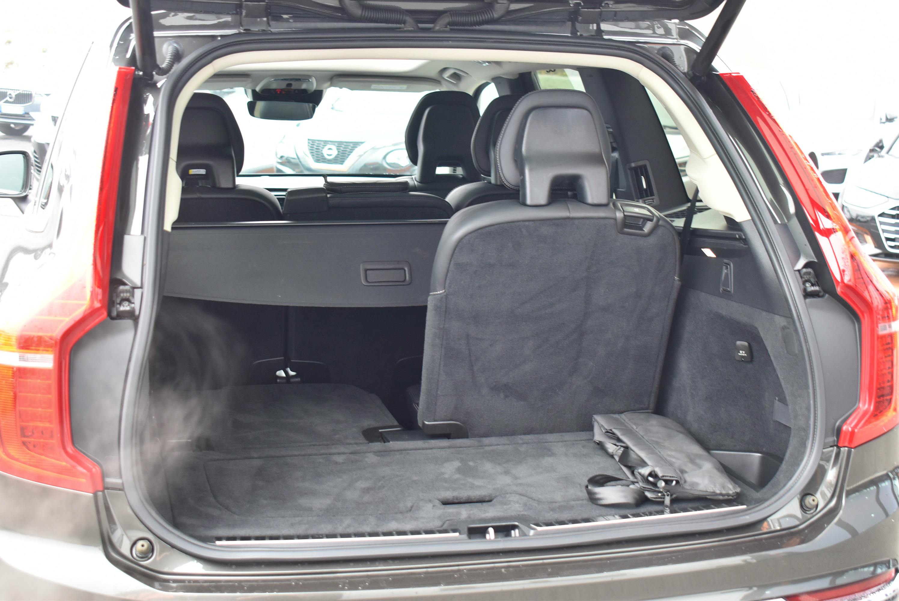 Volvo XC90  T8 TWIN ENGINE 303 + 87CH INSCRIPTION GEARTRONIC 7 PLACES 48G occasion - Photo 9