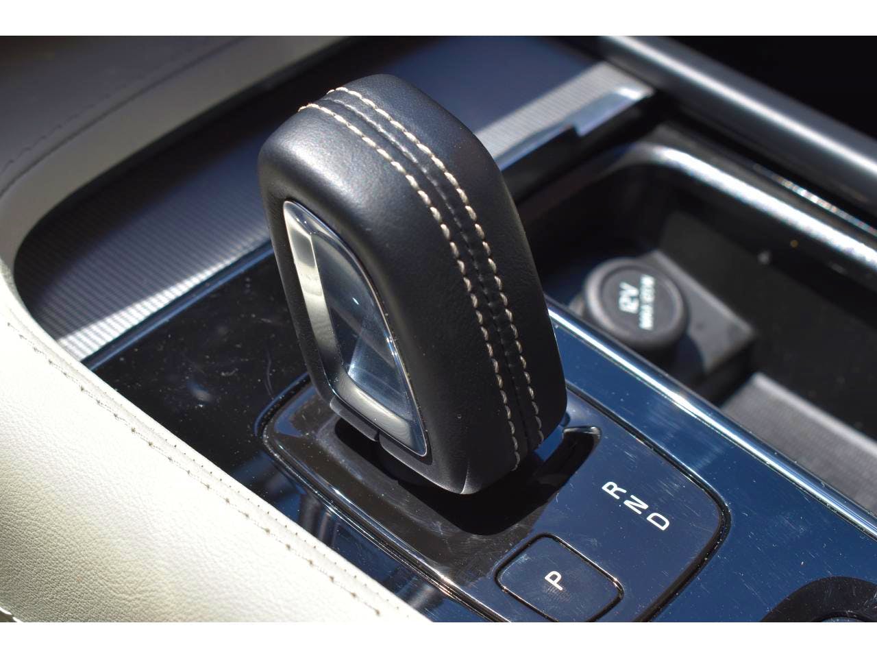 Volvo XC90  Recharge T8 AWD 310+145 ch Geartronic 8 7pl R-Design occasion - Photo 36