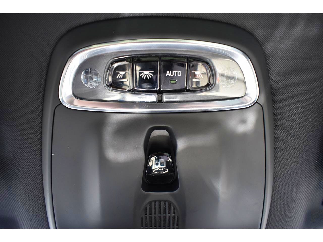 Volvo XC90  Recharge T8 AWD 310+145 ch Geartronic 8 7pl R-Design occasion - Photo 40