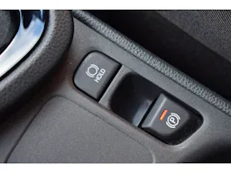 Toyota Yaris Cross  116h 2WD Design occasion - Photo 30