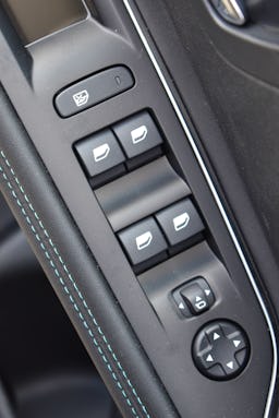 Peugeot 3008  PLUG-IN HYBRID 180CH ACTIVE PACK E-EAT8 occasion - Photo 10