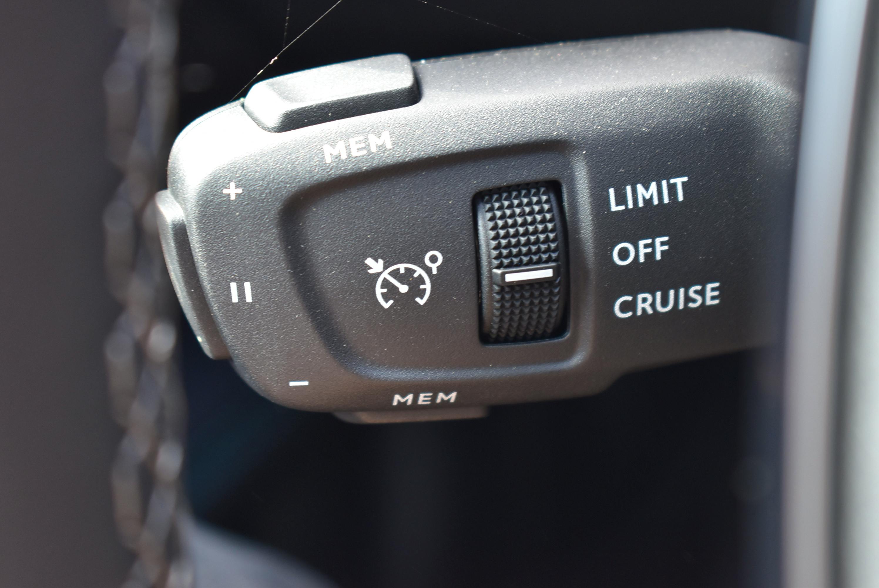 Peugeot 3008  PLUG-IN HYBRID 180CH ACTIVE PACK E-EAT8 occasion - Photo 27