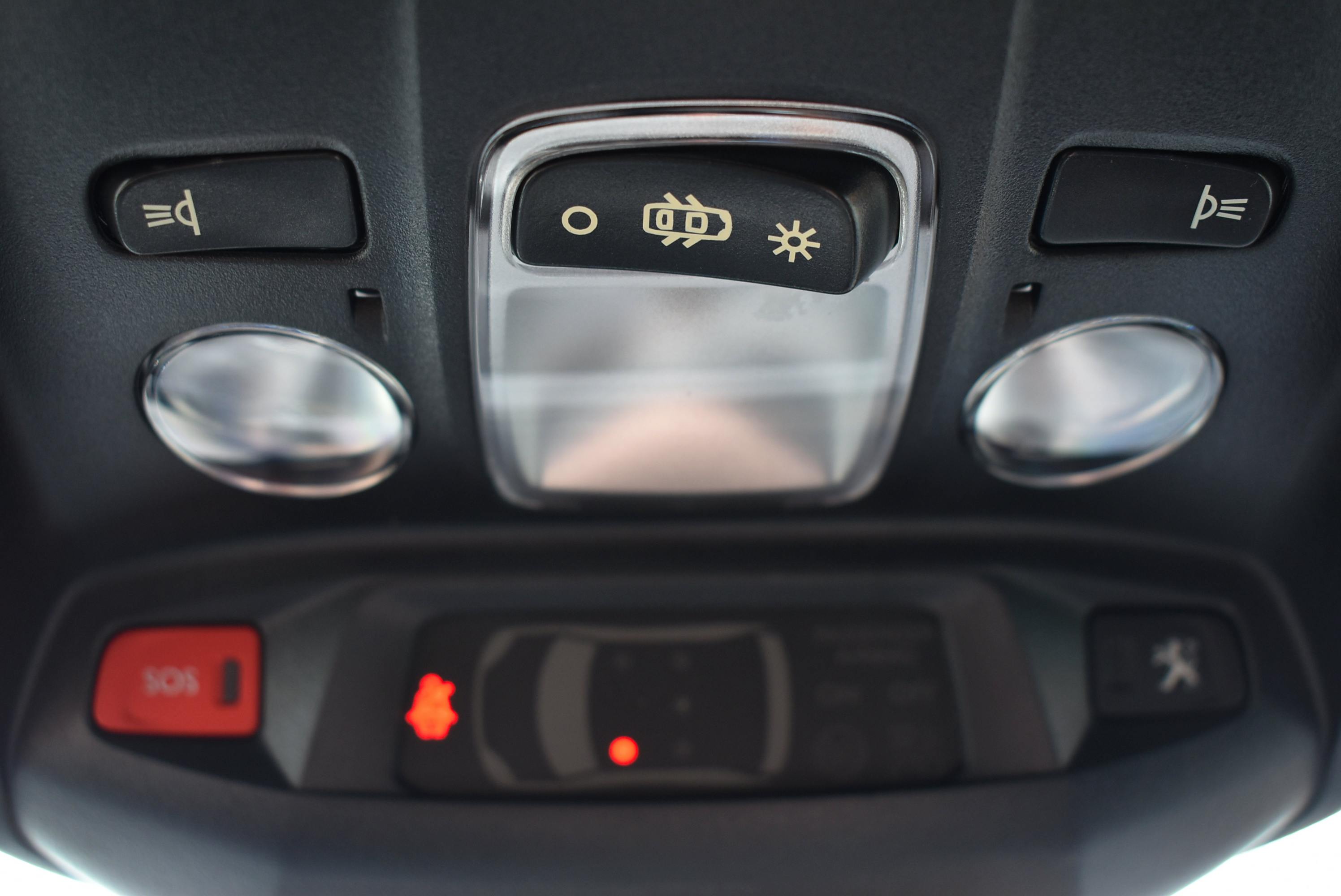 Peugeot 3008  PLUG-IN HYBRID 180CH ACTIVE PACK E-EAT8 occasion - Photo 39