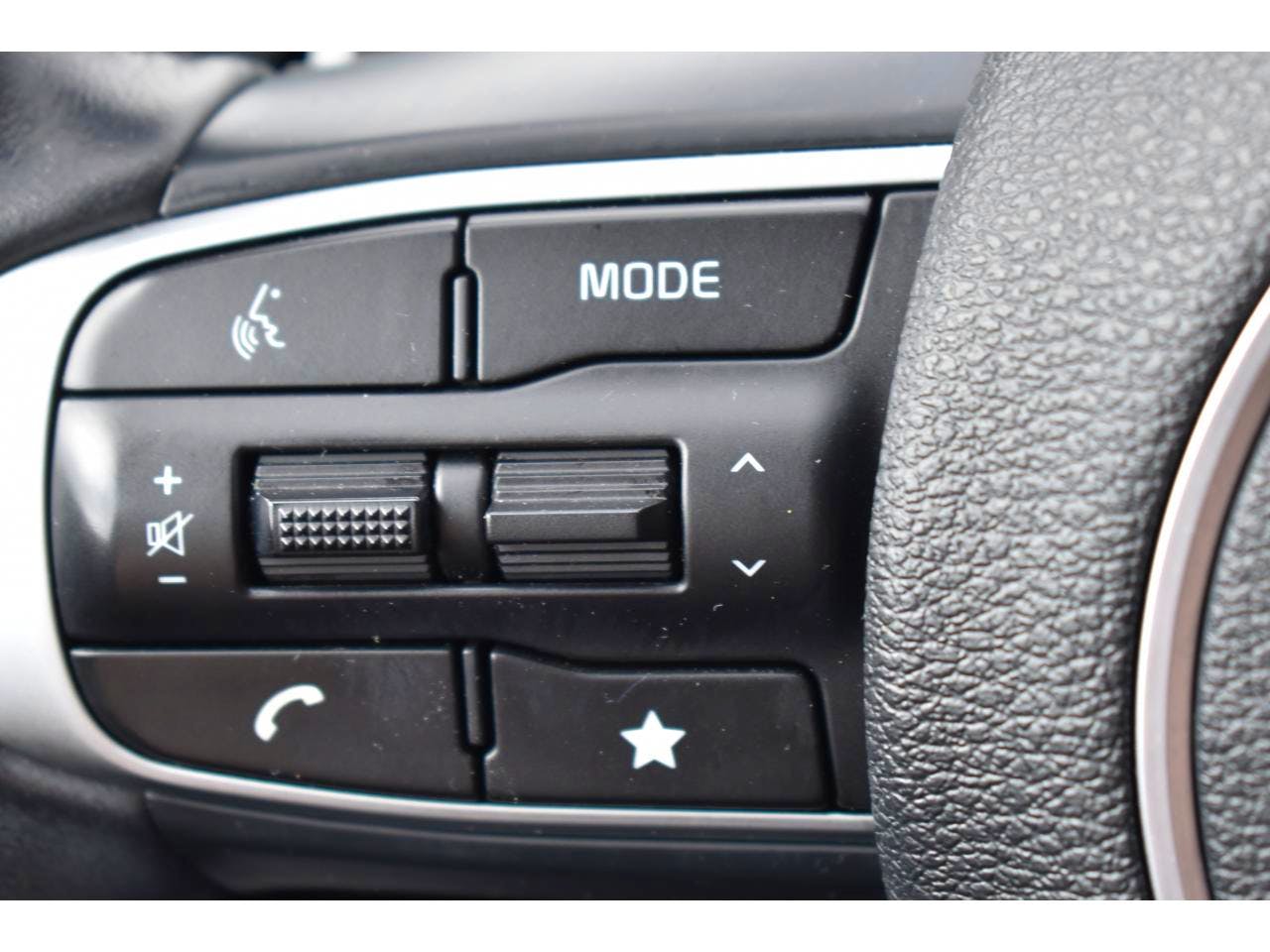 Kia Sportage  Hybride rechargeable PHEV 1.6 T-GDI - 180 + Electric 91 ch - BVA  4x4 occasion - Photo 22