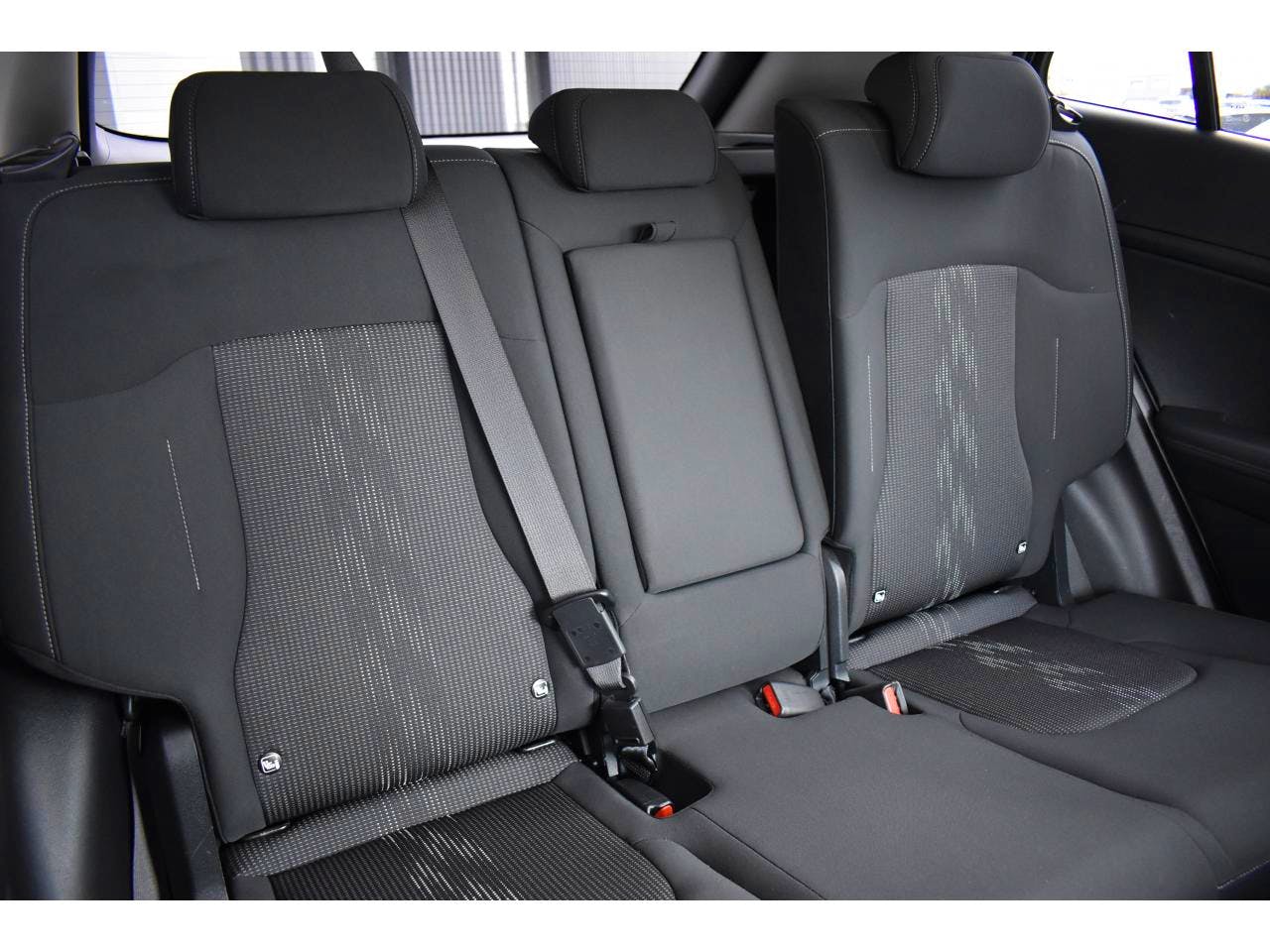 Kia Sportage  Hybride rechargeable PHEV 1.6 T-GDI - 180 + Electric 91 ch - BVA  4x4 occasion - Photo 5