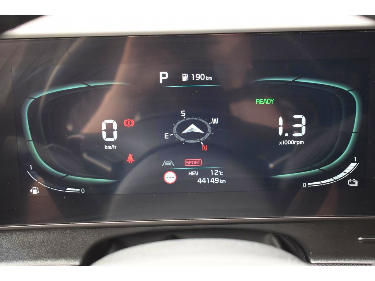 Kia Sportage  Hybride rechargeable PHEV 1.6 T-GDI - 180 + Electric 91 ch - BVA  4x4 occasion - Photo 8