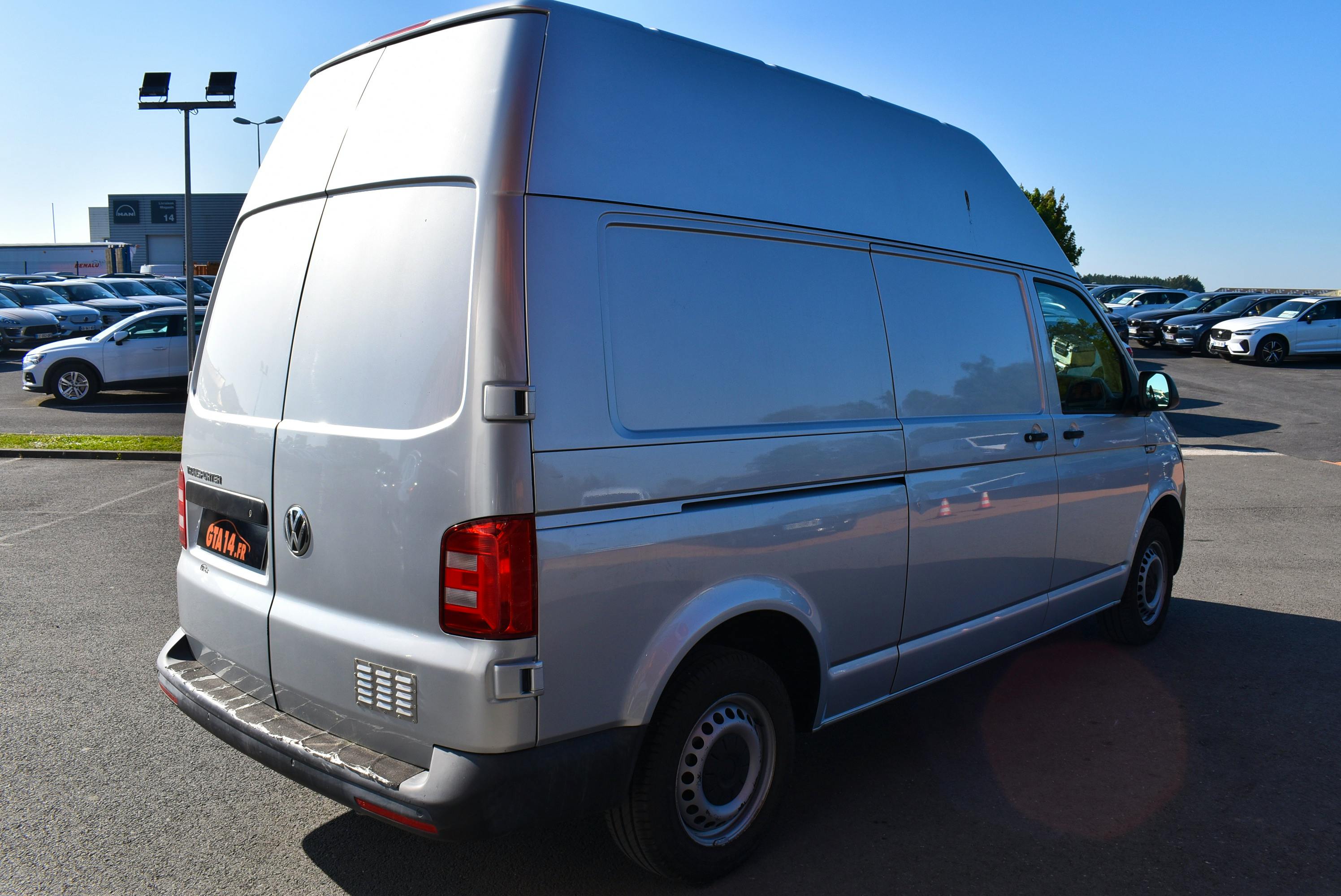 Volkswagen Transporter  3.0T L2H2 2.0 TDI 102CH BUSINESS LINE occasion - Photo 2