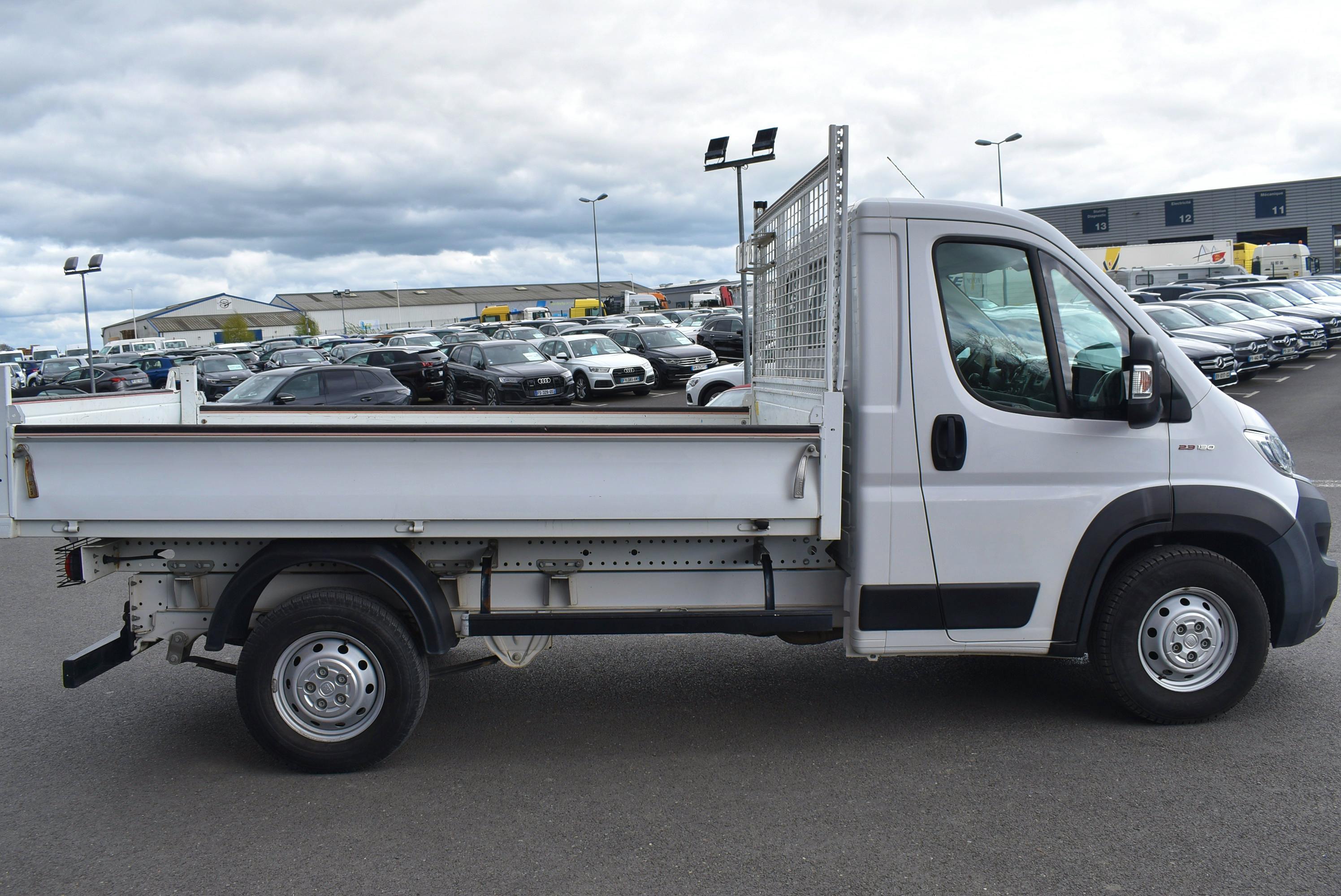 Fiat Ducato  3.5 MAXI M 2.3 MULTIJET 130CH ACIER PACK PRO NAV JPM occasion - Photo 4