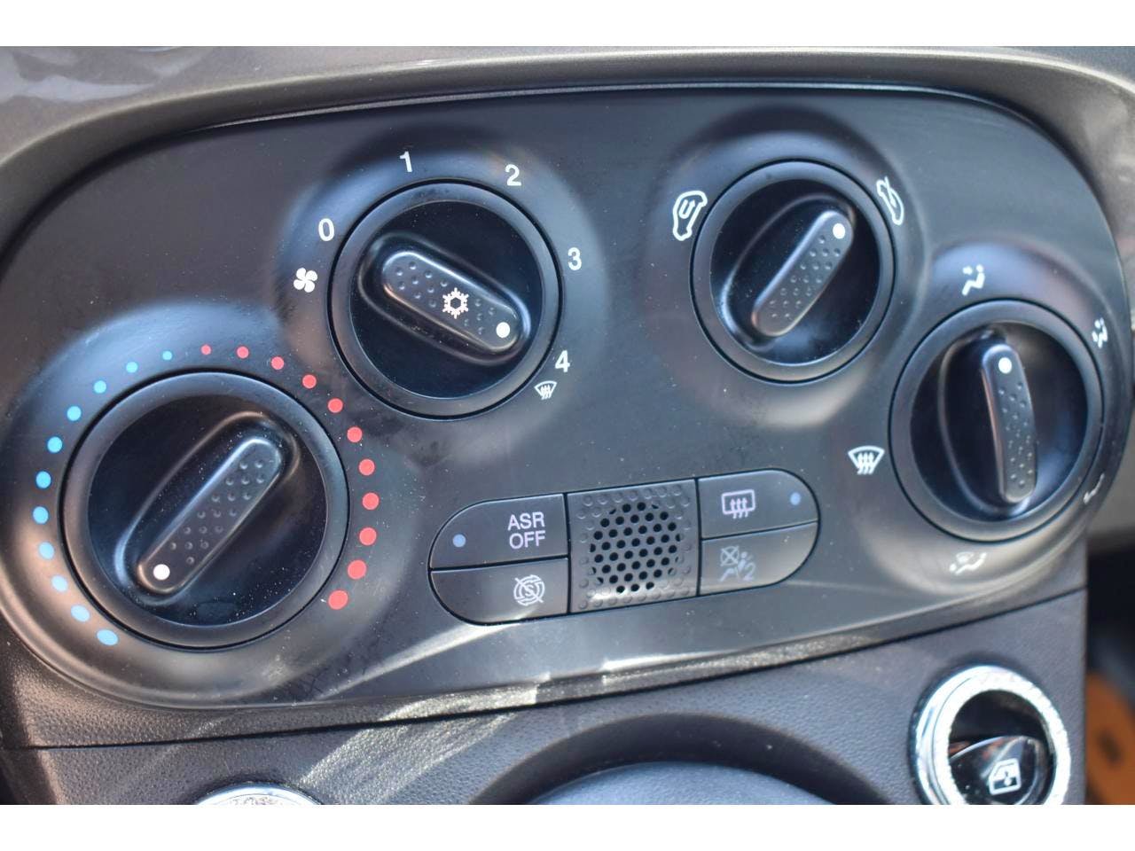 Fiat 500  500 1.0 70 ch Hybride BSG S/S Lounge occasion - Photo 12