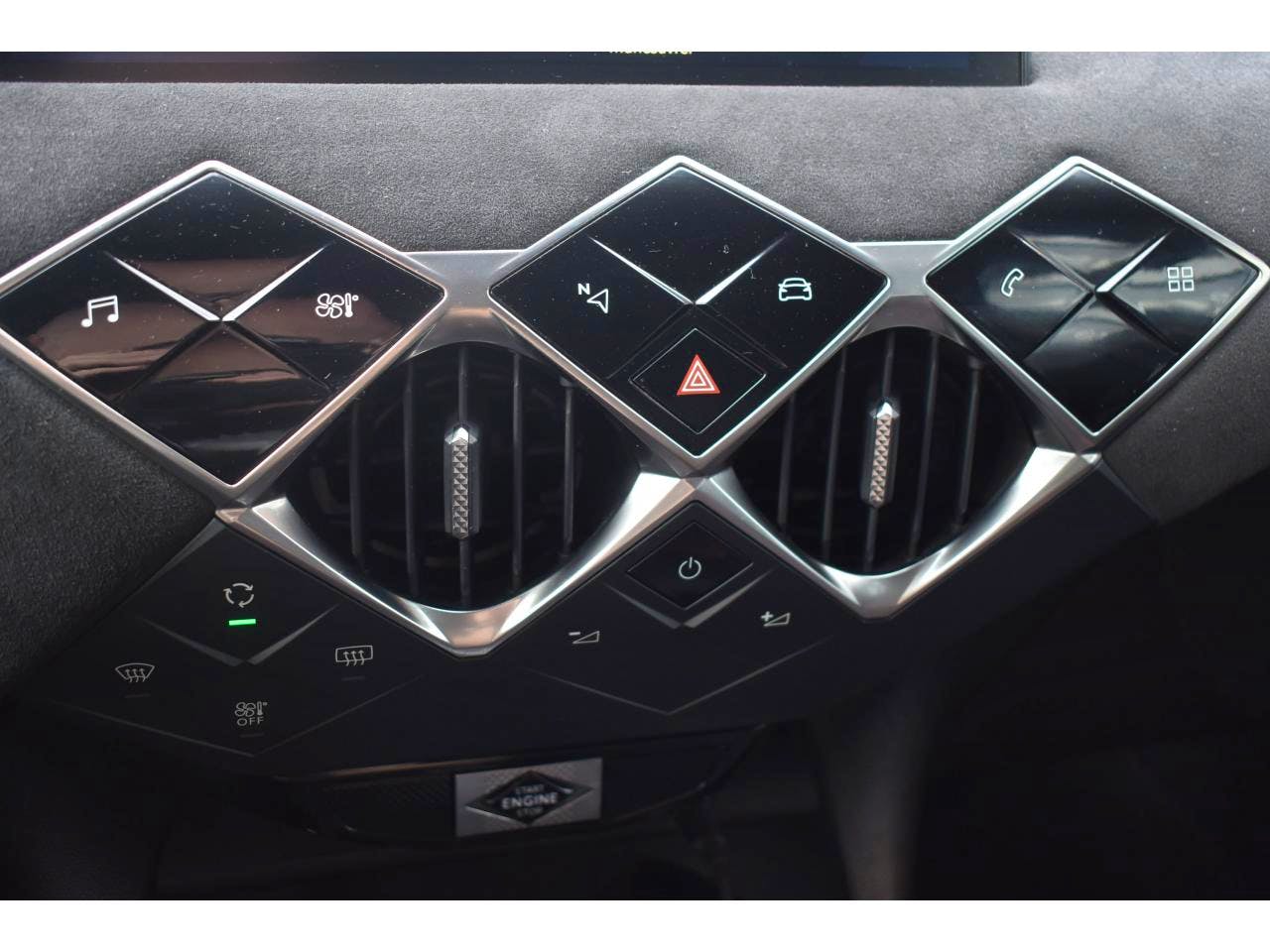 DS DS 3 CROSSBACK  PureTech 130 EAT8 Performance Line occasion - Photo 13