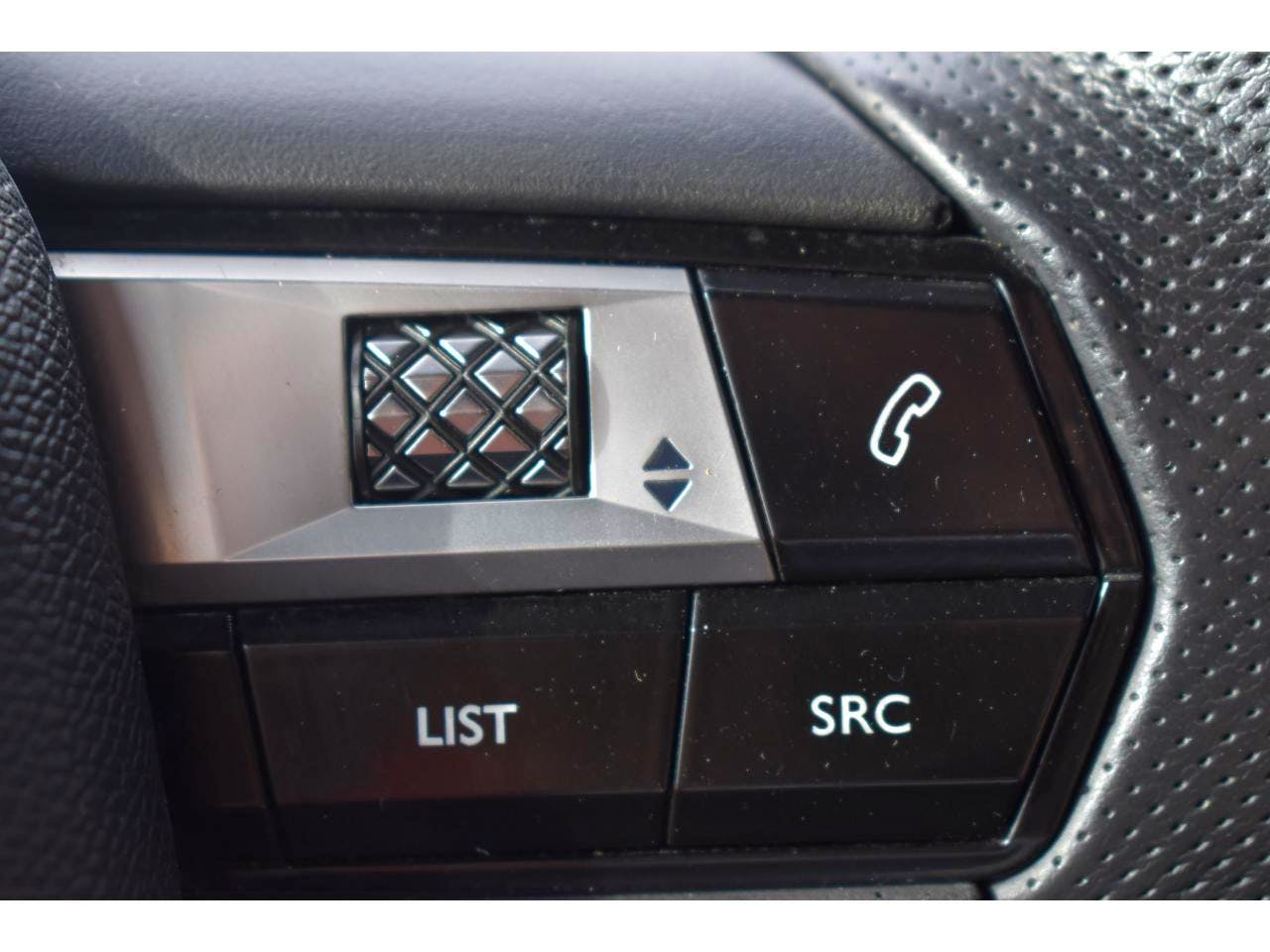 DS DS 3 CROSSBACK  PureTech 130 EAT8 Performance Line occasion - Photo 22