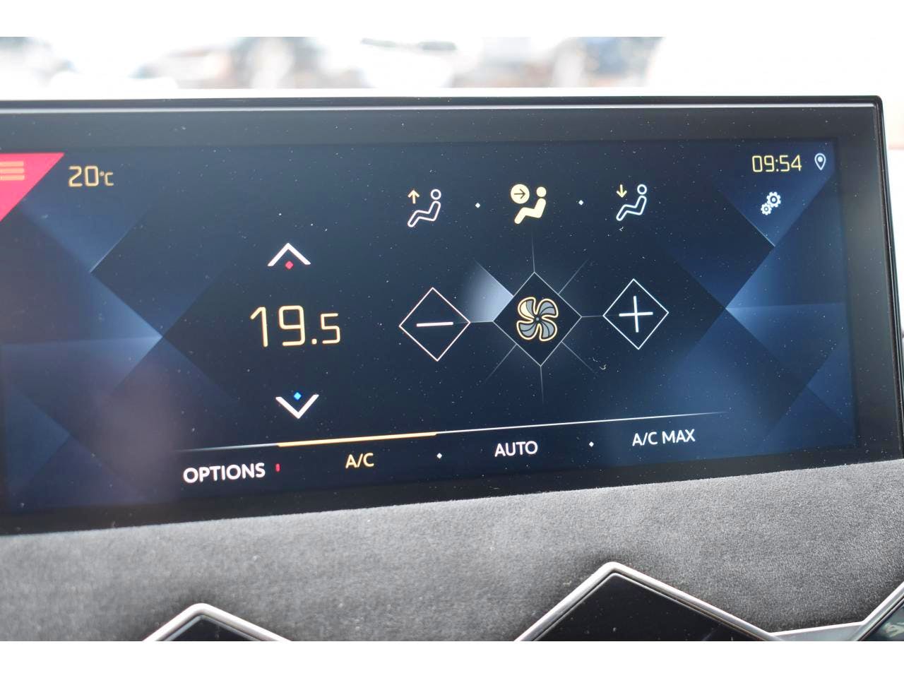 DS DS 3 CROSSBACK  PureTech 130 EAT8 Performance Line occasion - Photo 29