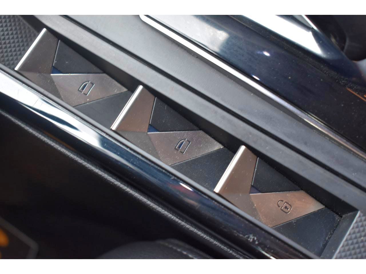 DS DS 3 CROSSBACK  PureTech 130 EAT8 Performance Line occasion - Photo 36