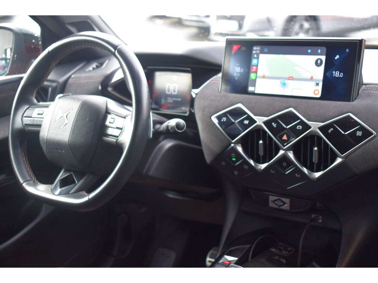 DS DS 3 CROSSBACK  PureTech 130 EAT8 Performance Line occasion - Photo 6