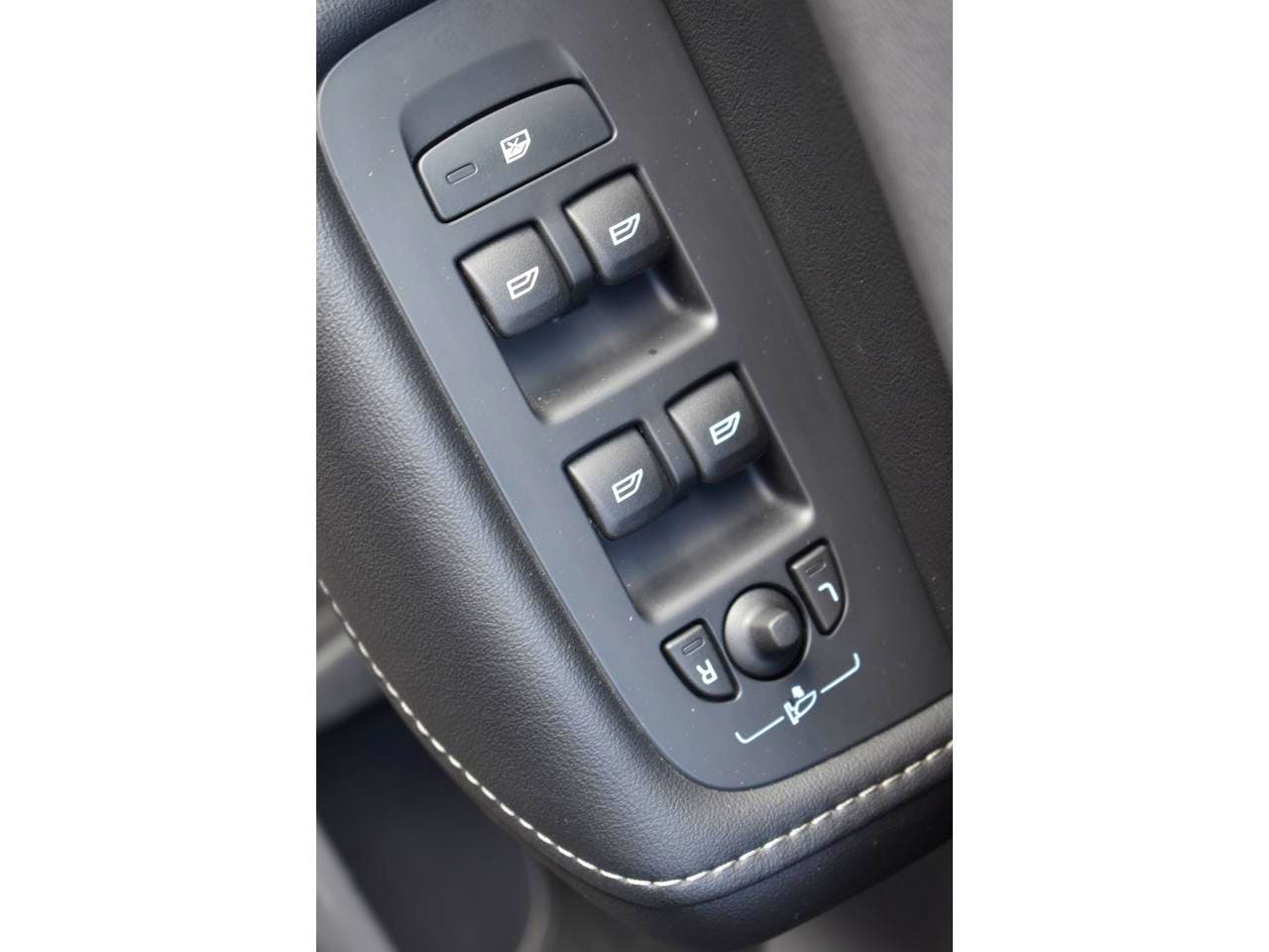 Volvo XC60  T6 Recharge AWD 253 ch + 87 ch Geartronic 8 Inscription occasion - Photo 21