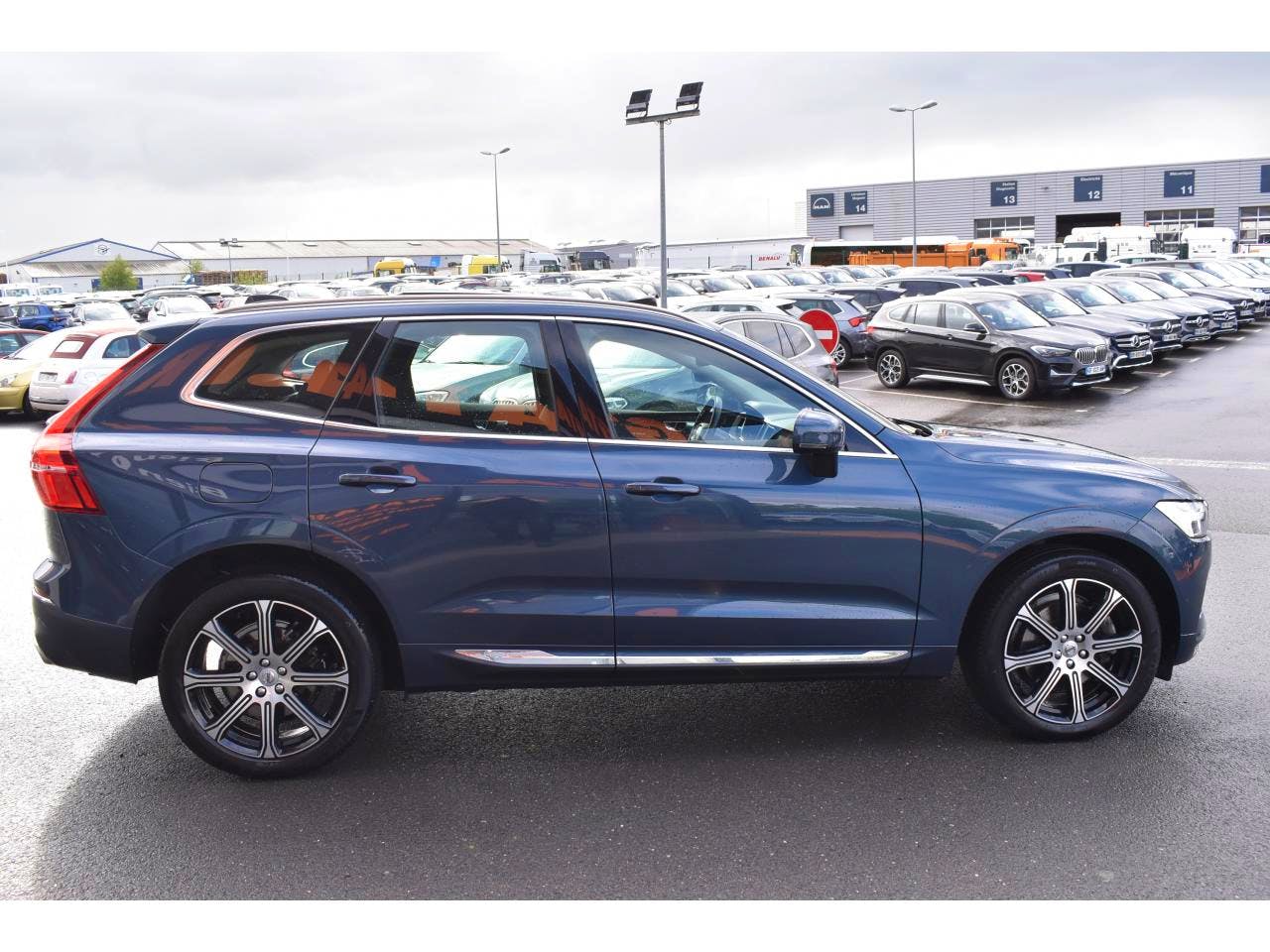 Volvo XC60  T6 Recharge AWD 253 ch + 87 ch Geartronic 8 Inscription occasion - Photo 4