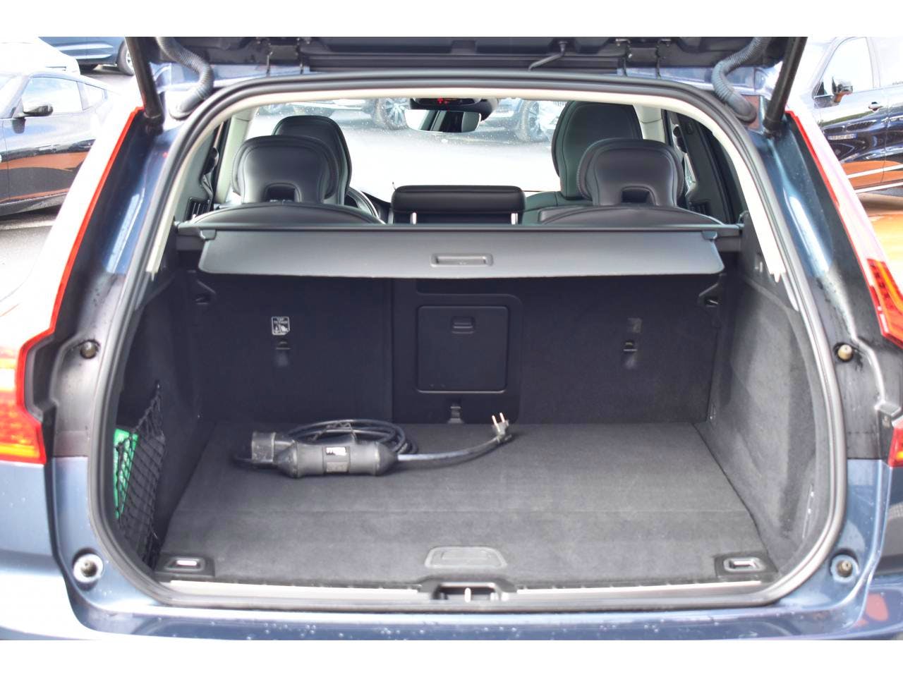 Volvo XC60  T6 Recharge AWD 253 ch + 87 ch Geartronic 8 Inscription occasion - Photo 9