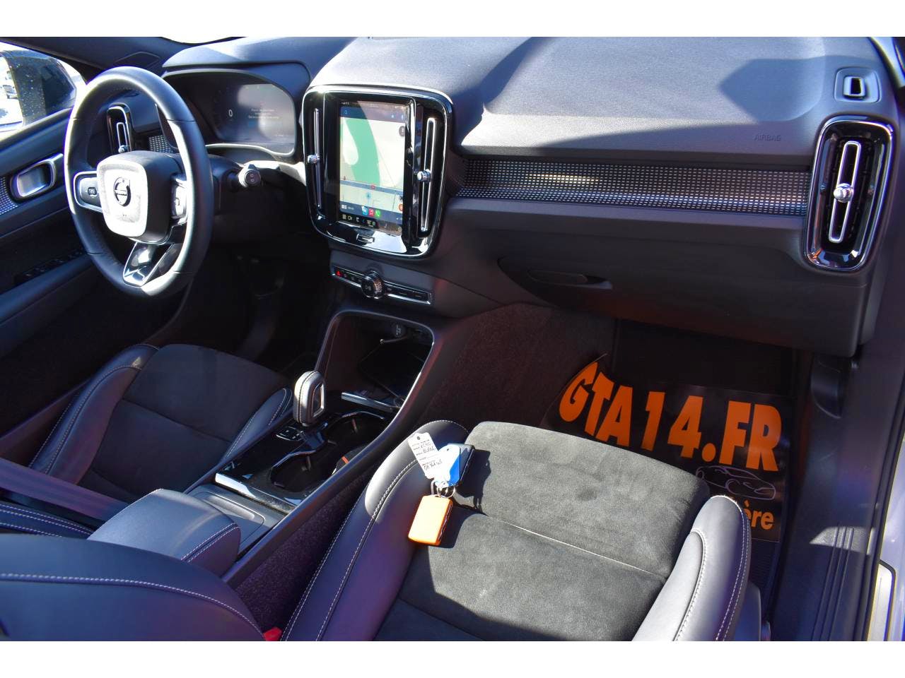 Volvo XC40  RECHARGE TWIN AWD 408CH PLUS EDT occasion - Photo 3