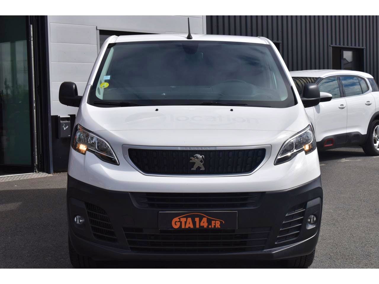 Peugeot Expert  EXPERT FGN TOLE LONG 2.0 BLUEHDI 120 S&S BVM6 PREMIUM occasion - Photo 18